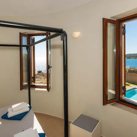 Armonia Seaside Willa
